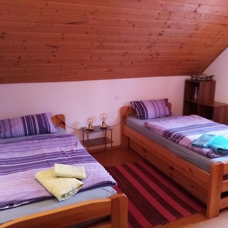 Ferienwohnungen Leffer Großheirath Exterior foto